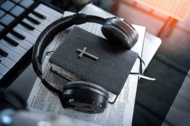 From Words to Worlds: The Impact of Audiobooks on Blind Readers From Words to Worlds: The Impact of Audiobooks on Blind Readers