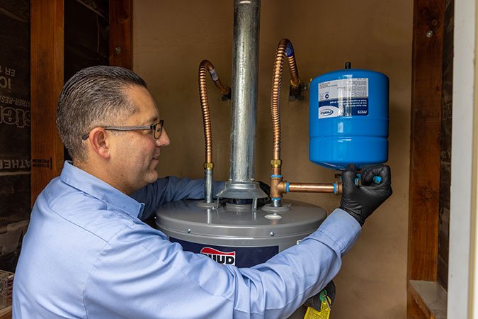 Plumbing a Water Heater: Installation and Hookup Guide for Homeowners Plumbing a Water Heater